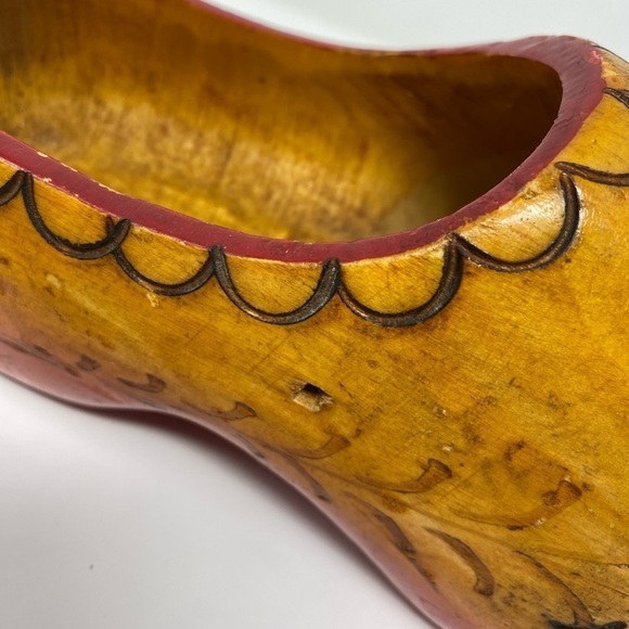 Vintage Hand painted Wooden Dutch Clogs - Picture 4 of 7